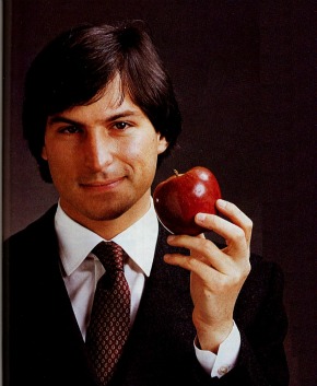 steve_jobs_manzana.jpg